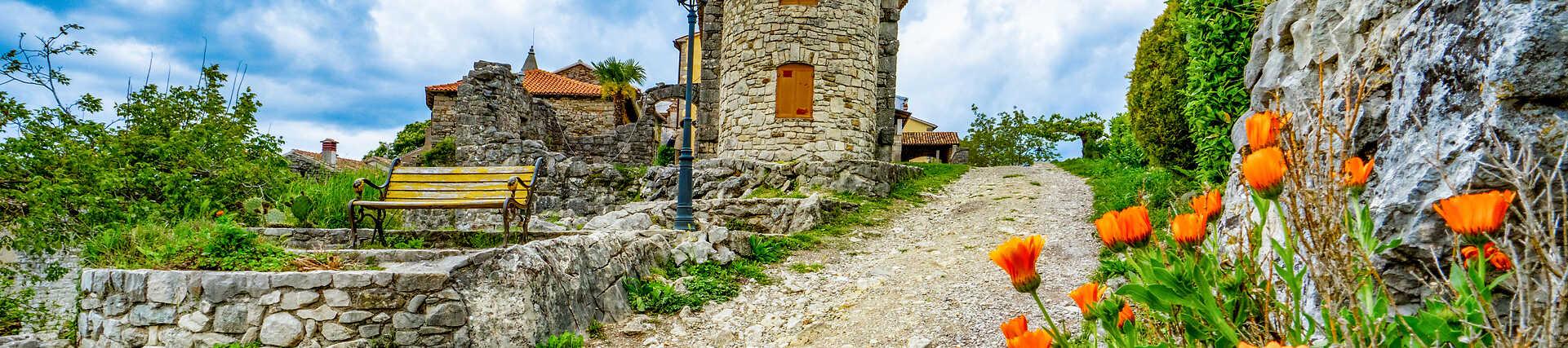 Malerische Stadt Hum in Kroatien, die kleinste Stadt der Welt.