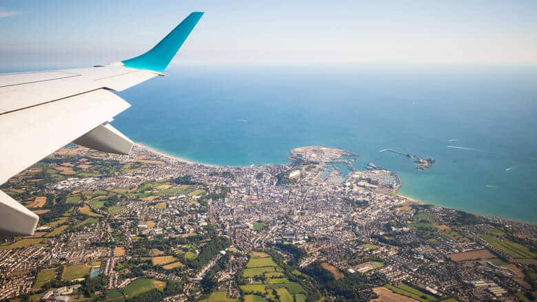 Landeanflug auf Saint Helier auf den Jersey-Inseln