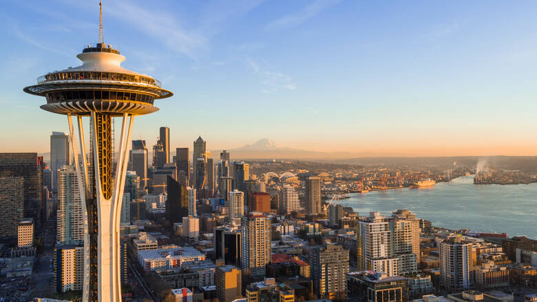 Blick über Seattle bei Sonnenuntergang