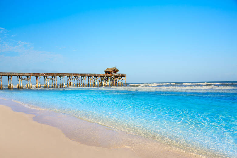 Blaues Wasser am Cococa Beach in Florida
