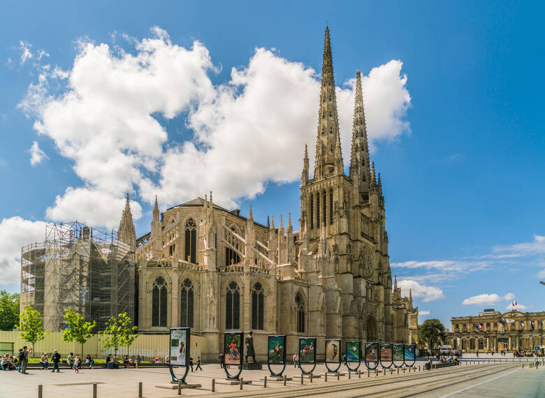 Blick auf die Kathedrale in Bordeaux