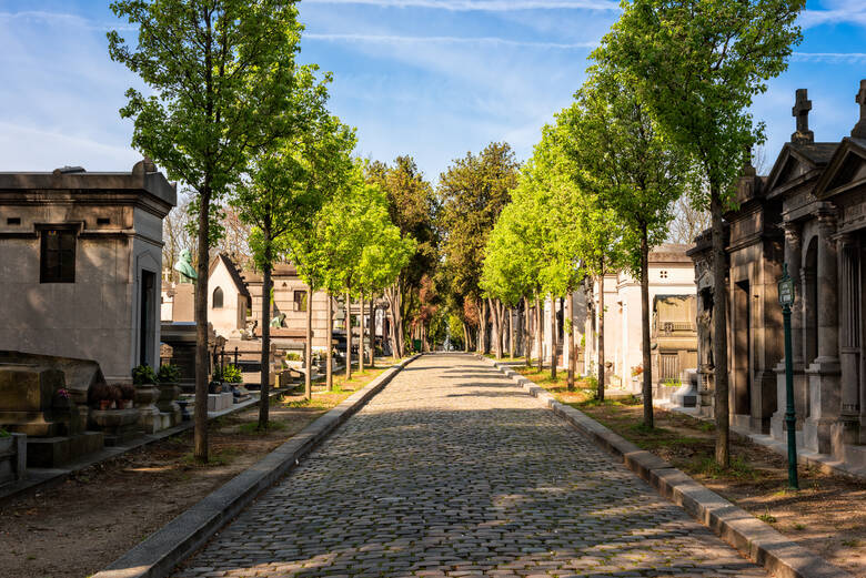 Gräber auf dem Père Lachaise Friedhof in Paris