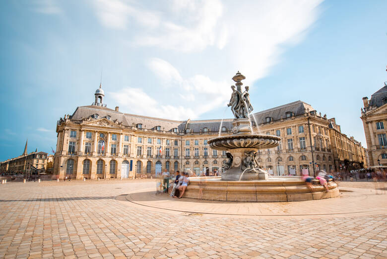 Springbrunnen auf dem Place Royale in Bordeaux