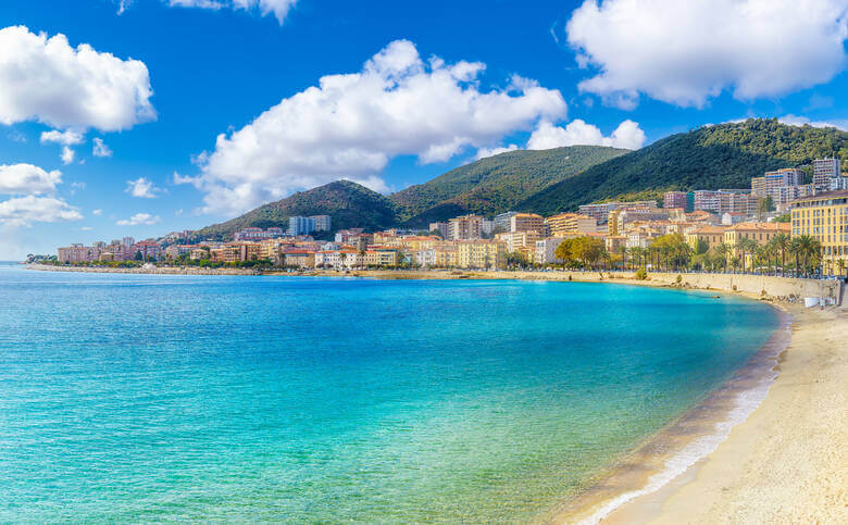 Stadttrand von Ajaccio auf Korsika