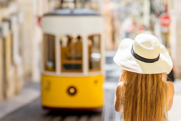 Lissabon im Mai: Street Life, Street Food, Street Theatre