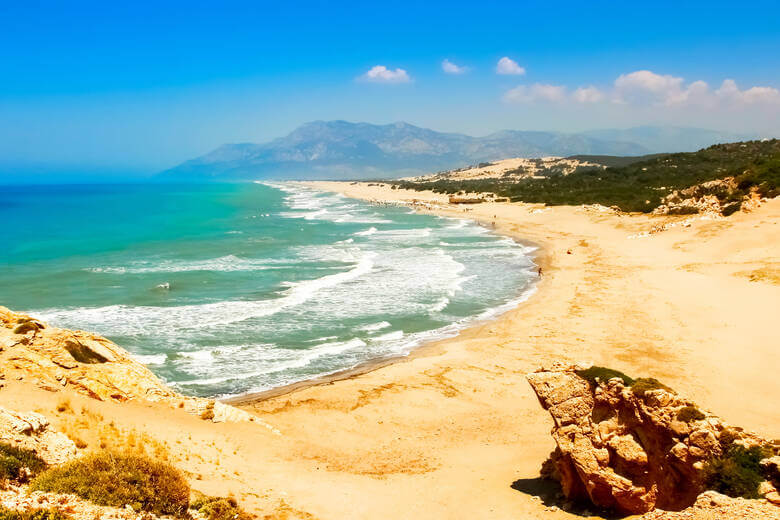 Naturbelassener Strand in der Türkei
