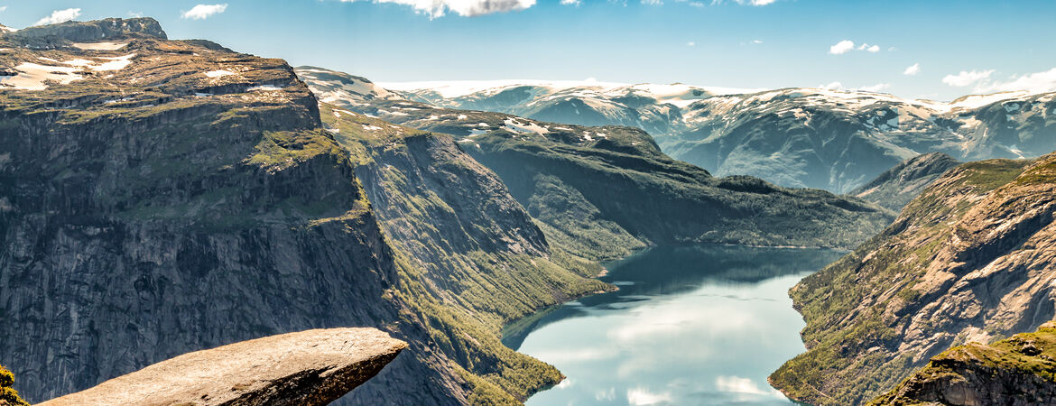 Blick auf Fjord in Norwegen