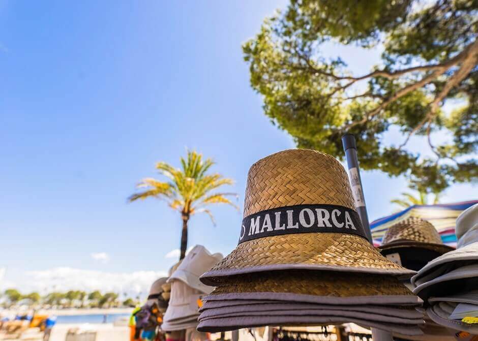 Hut mit Aufschrift Mallorca