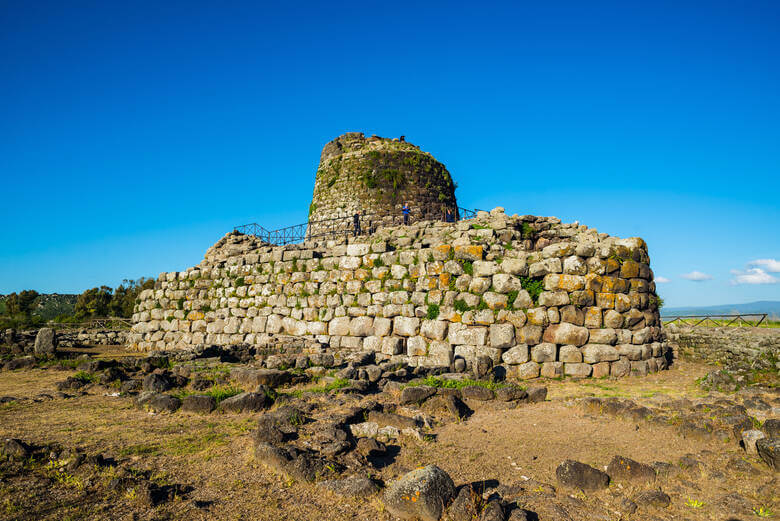 Der Steinturm Nuraghe Mannu auf Sardinien