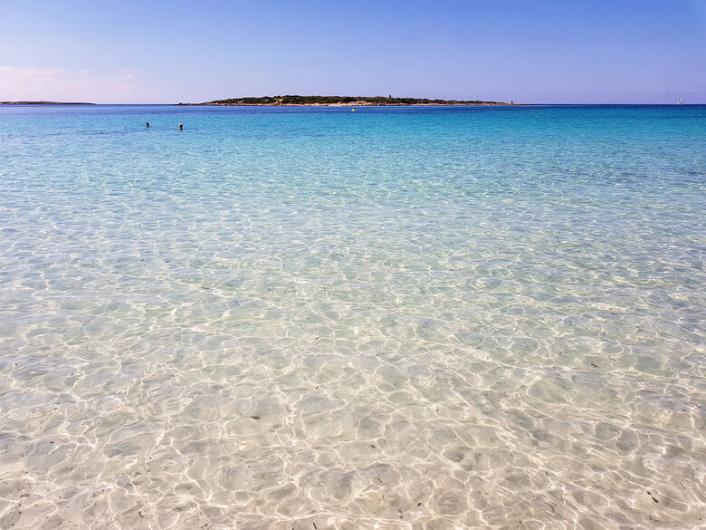 Glasklares Wasser am Platja d’es Carbo auf Mallorca