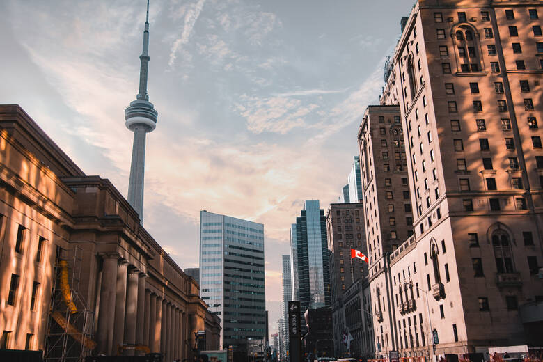 Blick auf den CN-Tower von der Stadt Toronto aus