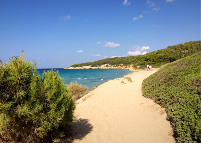 Cala Binigaus auf Menorca