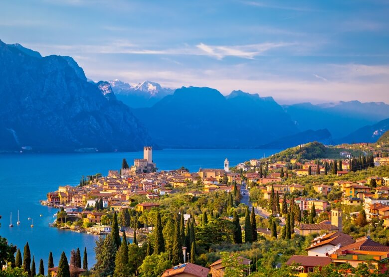 Einer der schönsten Orte am Gardasee: Malcesine am Fuß des Monte Baldo