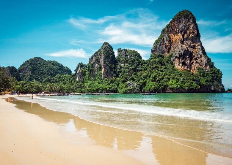 Wunderschöner Sandstrand am Railay Beach