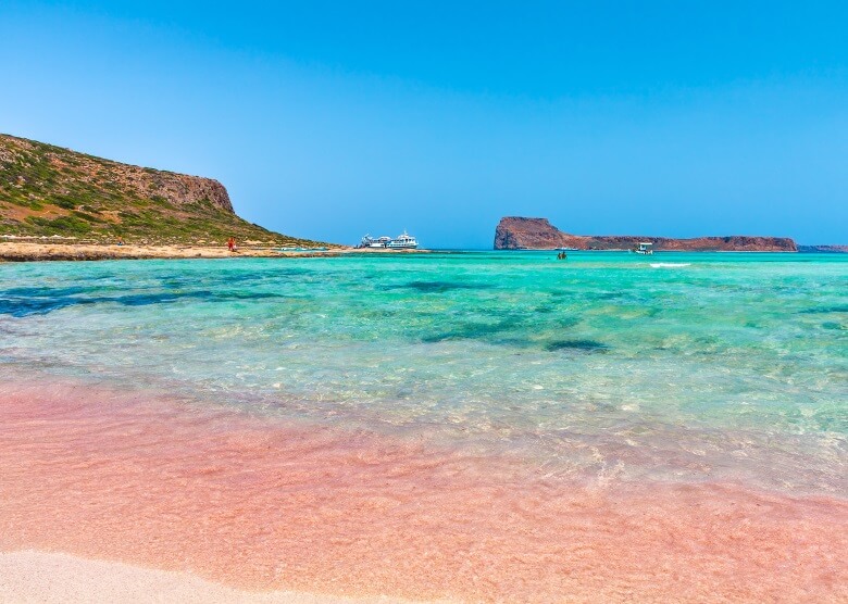 Der Balos Beach auf Kreta schimmert rosa!