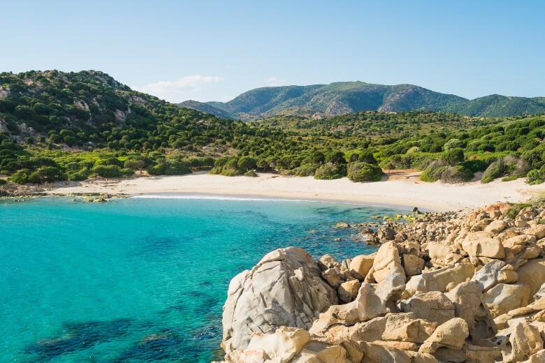 Die Ostküste von Sardinien ist ein Traumziel für Erholungssuchende