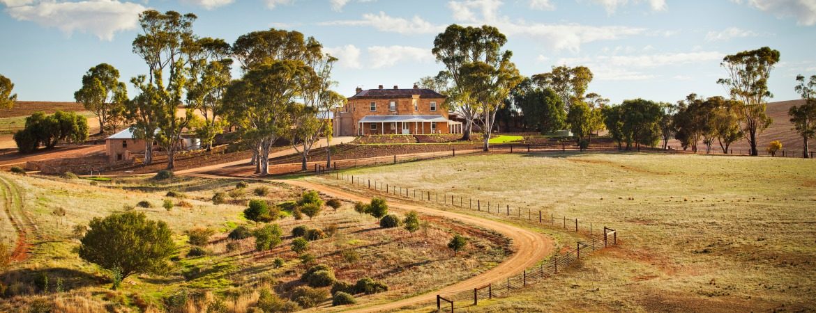 Drovers Run aus der Serie Mcleods Töchter in Australien, heute Kingsford Homestead Hotel