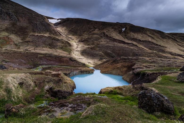 Heiße Quelle in Reykjadalur, Island