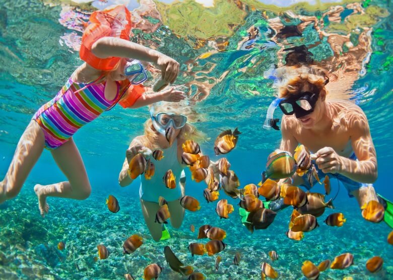 Mit Kindern Schnorcheln in Thailand