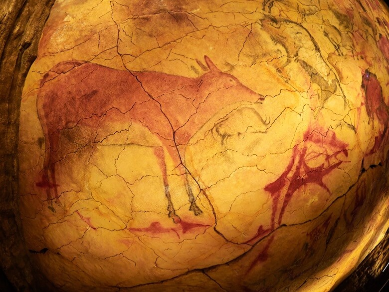 Steinzeitliche Wandmalerei in der Altamira-Höhle in Nordspanien