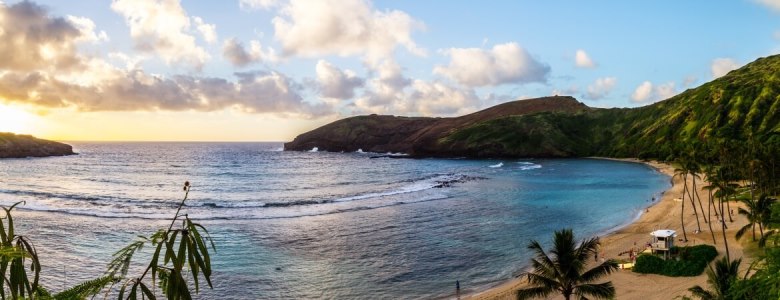 Hanauma Bay auf Hawaii bei Sonnenuntergang