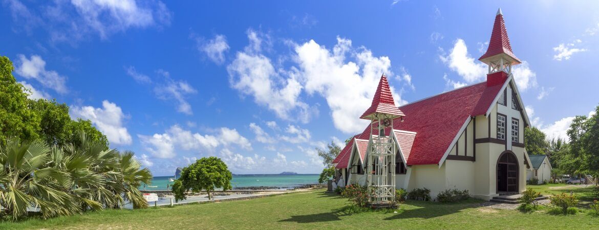 Die romantische Kapelle Notre Dame Auxiliatrice am Cap Malheureux auf Mauritius