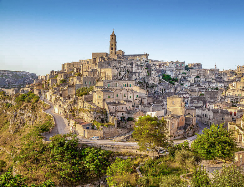 Die Höhlenhäuser in der Altstadt von Matera (Sassi di Matera)