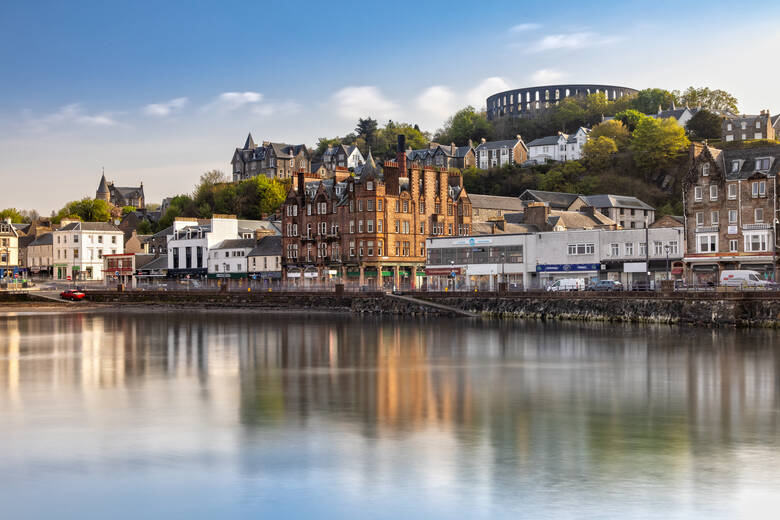 Hafenstadt Oban in Schottland 