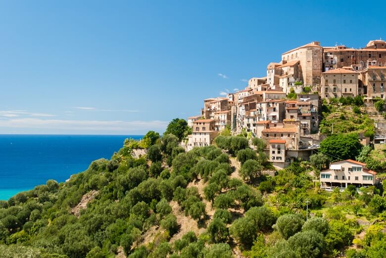 Das kleine authentische Bergdorf Pisciotta in Italien