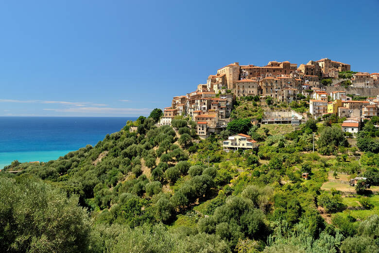 Das kleine Dorf Pisciotta, Italien