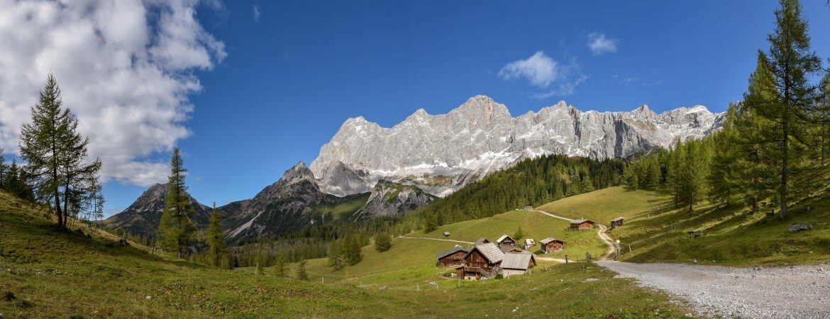 Idyllische Landschaft in Ramsau am Dachstein in Österreich