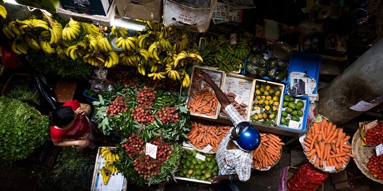 Blick auf die Obststände auf dem Zentralmarkt von Port Louis auf Mauritius