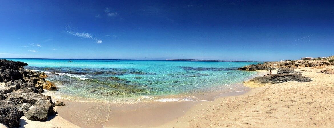 Bucht am Strand von Formentera