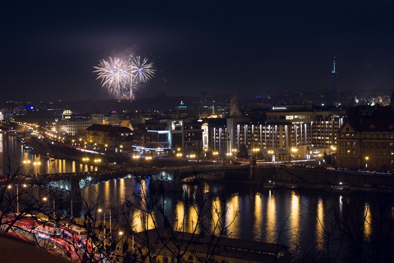 Feuerwerk über Prag