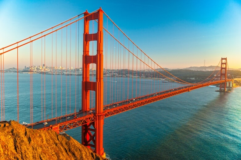 Golden Gate Bridgebei Sonnenuntergang
