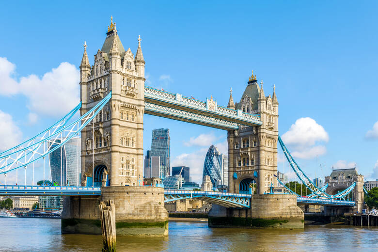 Die Tower Bridge in London