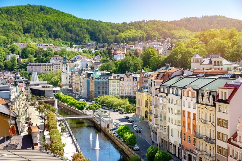 Altbauten in der Kurstadt Karlsbad in Tschechien