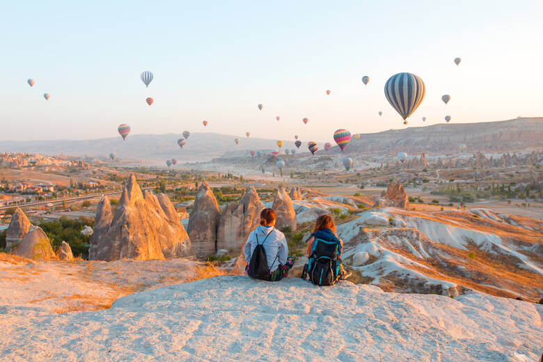 Heißluftballons über Kappadokkien