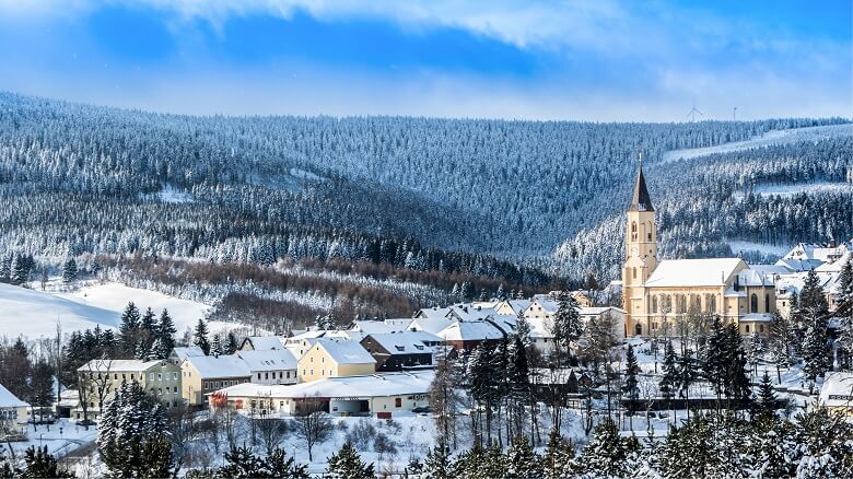 Oberwiesenthal im Erzgebirge im Winter