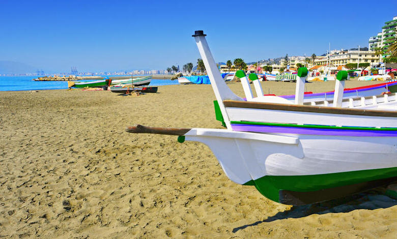 Der Strand Pedregalejo in Malaga