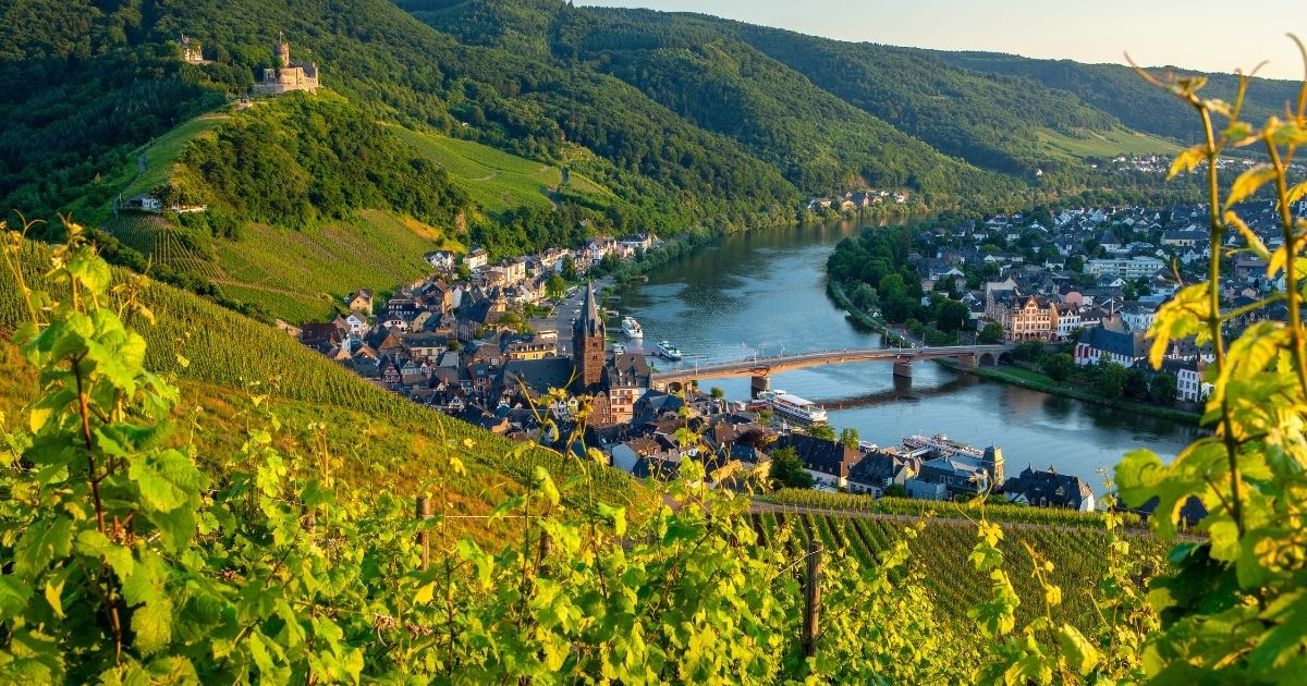 An Der Mosel Entlang Mit Dem Auto