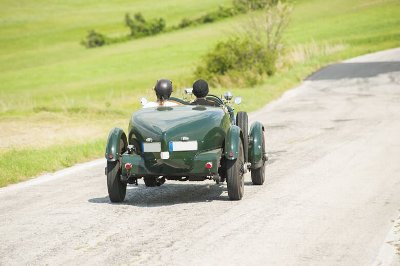 Oldtimer auf Straße