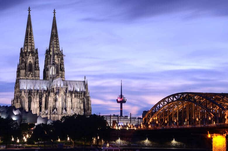Kölner Dom und die Hohenzollernbrücke in Köln