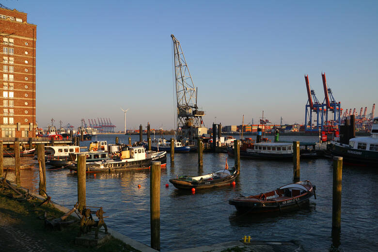 Abendstunden am Museumshafen in Hamburg